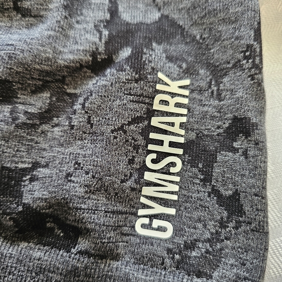 Gymshark Adapt Camo Seamless Ruched Crop Long Sleeve - Picture 3 of 6
